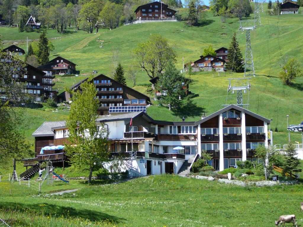 Hotel Restaurant Cristal Braunwald Bagian luar foto