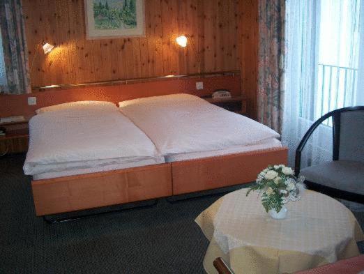Hotel Restaurant Cristal Braunwald Bagian luar foto