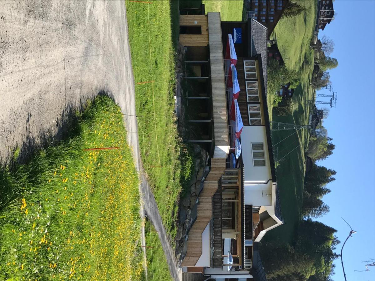 Hotel Restaurant Cristal Braunwald Bagian luar foto